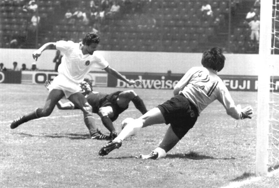 10 giugno 1986. Puebla. L&#39;italia si gioca la qualificazione al turno con la Corea del Sud. Gli azzurri vincono 3-2, il gol di Alessandro Altobelli